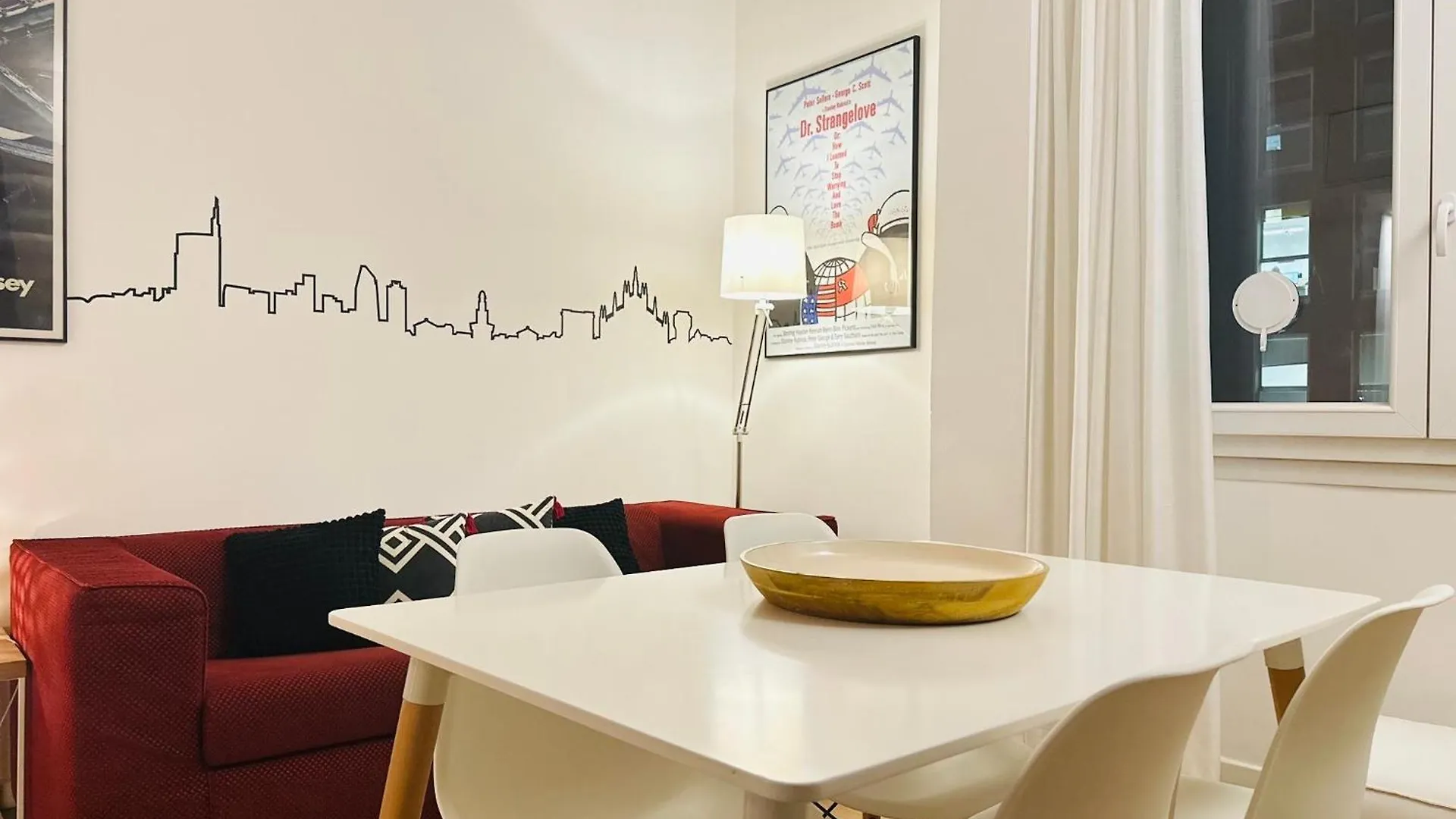 Xenia Apartments - Cozy Two-Room Apartment In Central Station Milan Italy