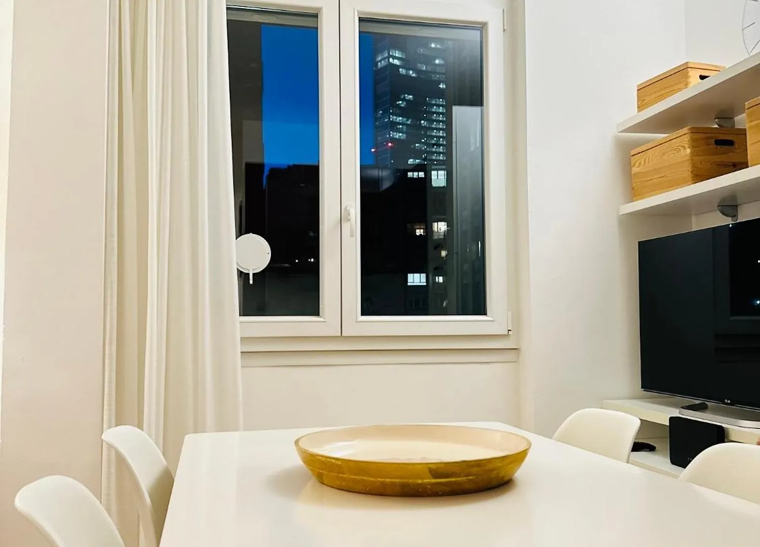 Xenia Apartments - Cozy Two-Room Apartment In Central Station Milan
